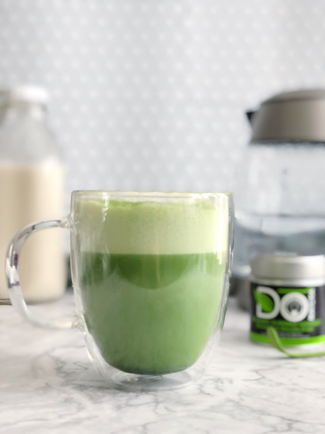 Japanese matcha tea for your cup.